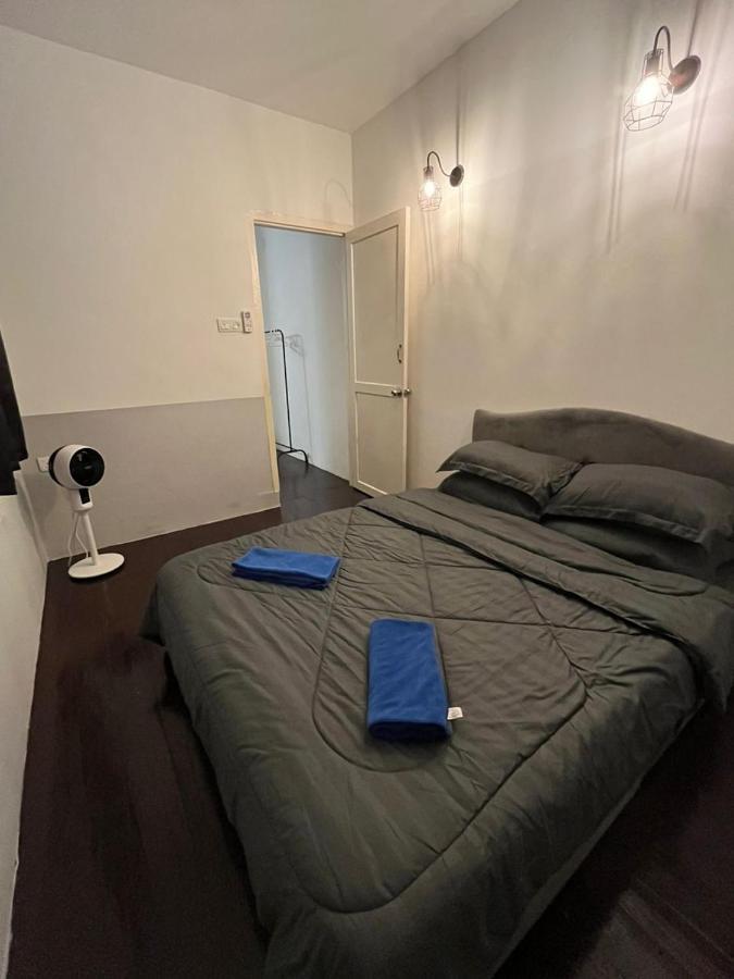 Sungai Ujong Home Stay George Town Exterior photo